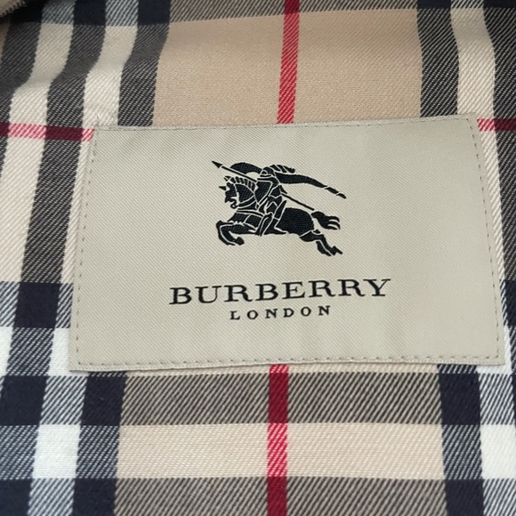 Burberry Stone/ Beige Ivybridge Trench Coat 6 / M